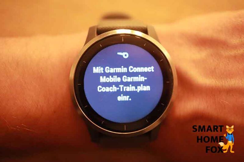 Man sieht auf der Uhr, wie man einen Trainingsplan erstellen kann.